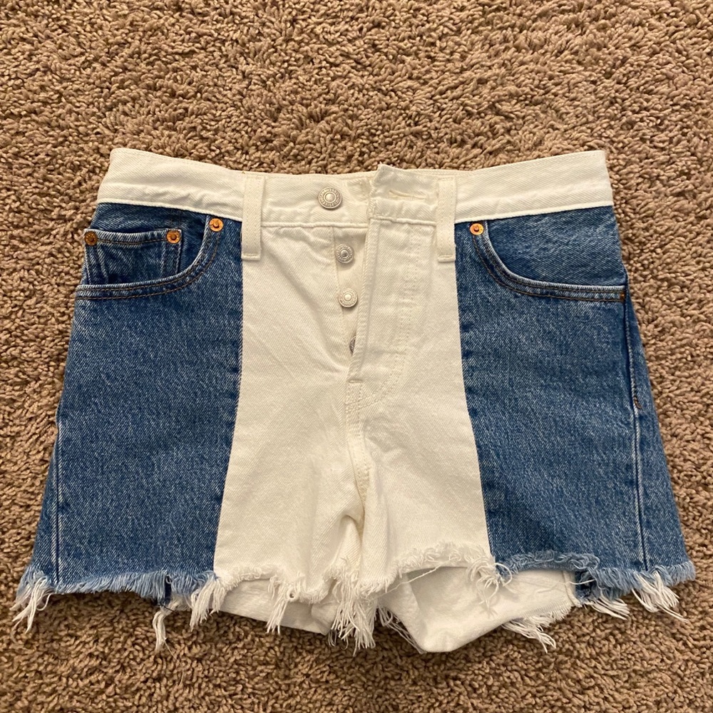 Levi’s wedgie short jean shorts